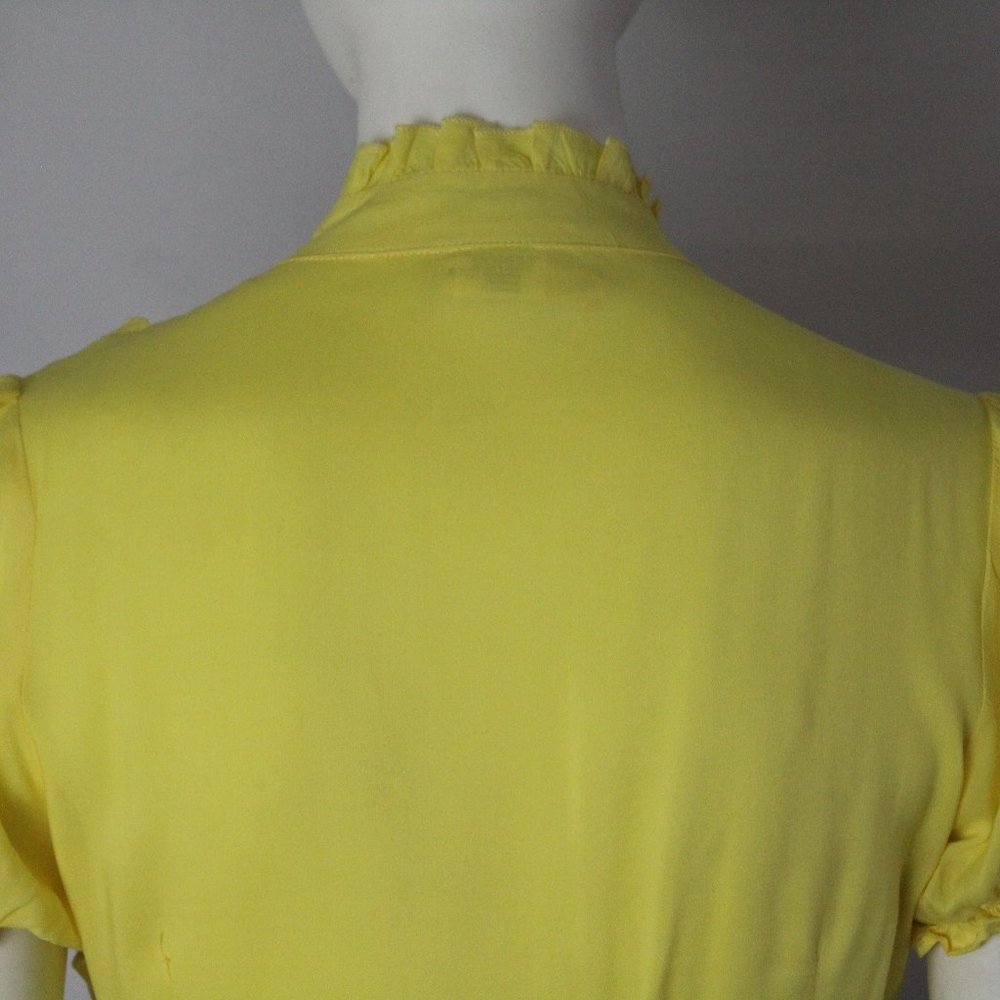 Springy Yellow Blouse - Picture 8 of 10